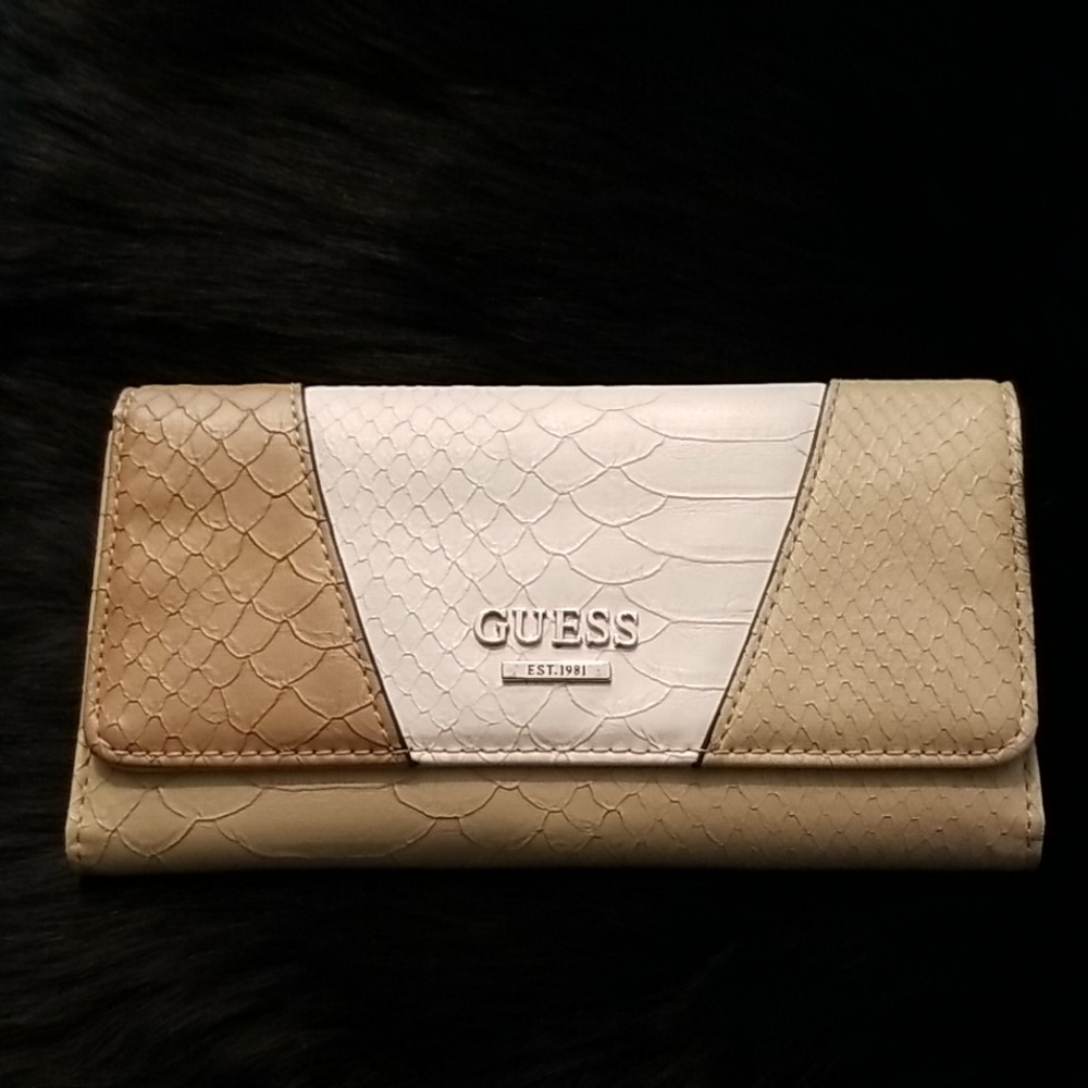 Wallet - Picture 1 of 4